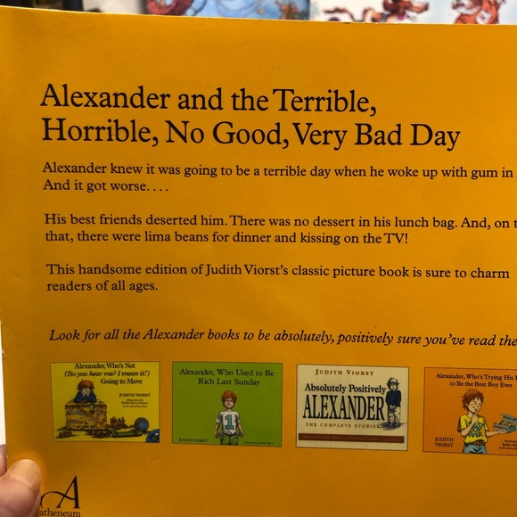 Lot of 10 Children’s Books 5 Hardcover 5 Softcover Animals, Christmas, Dinosaur - Picture 9 of 16